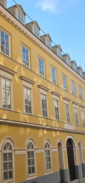 Easy Vienna Apartments by Stadtpark - Newly Renovated